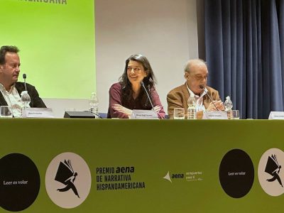 La argentina Samanta Schweblin gana el I Premio Aena de narrativa hispanoamericana con "El buen mal"
