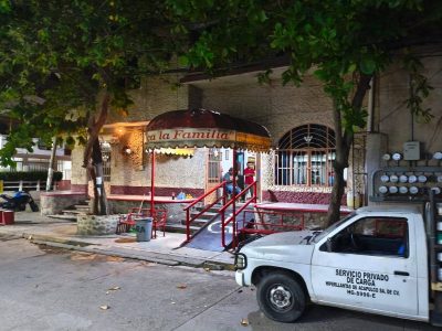 Asesinan a médico en su clínica; horas antes atendió a dos heridos de bala de ataque armado (Video)