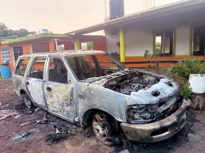 Incendian camioneta de candidato de Morena a la alcaldía de Jilotepec frente a su casa de campaña