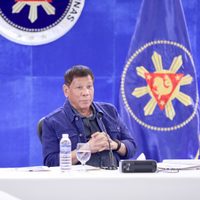 El presidente Duterte quiere vacunar "mientras duermen" a los que se niegan a ser inmunizados