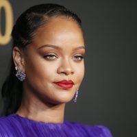 "Pensé que iba a...": Rihanna sufre de cerca el terror del coronavirus en su padre