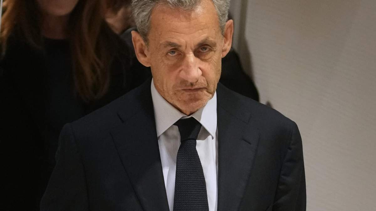 El expresidente Nicolas Sarkozy por conspiración criminal por financiación criminal de su campaña electoral con fondos procedentes de Libia