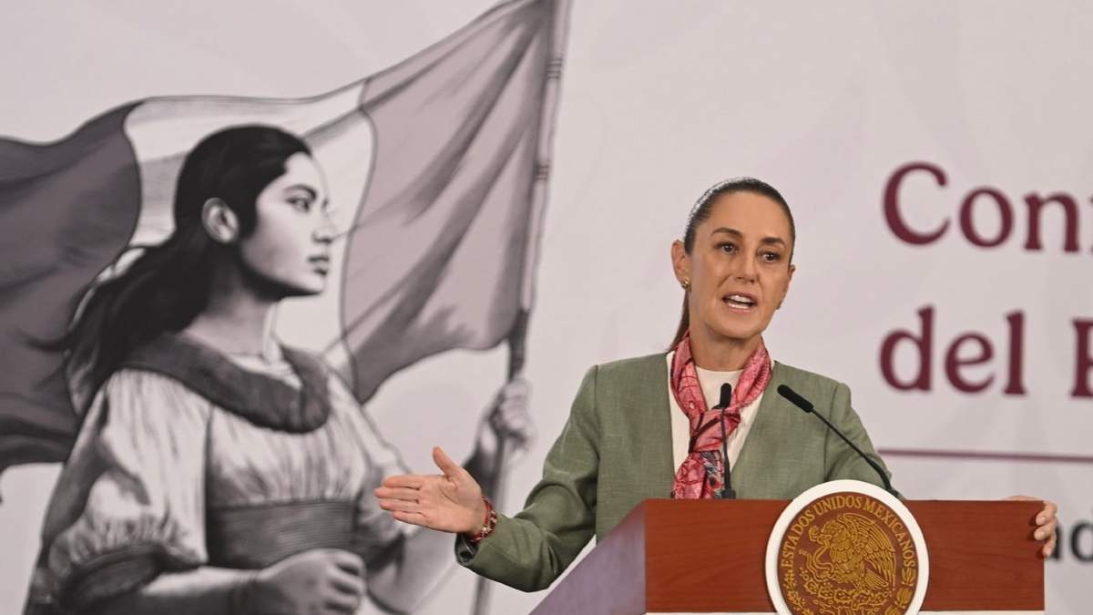 La presidenta Claudia Sheinbaum en la conferencia matutina de Palacio Nacional el viernes 10 de abril de 2026