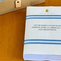 El Gobierno enviará el borrador de la renovada Ley Ómnibus al Congreso