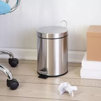 No tires tu tacho de basura oxidado, dale vida con este truco fácil y con un resultado chic