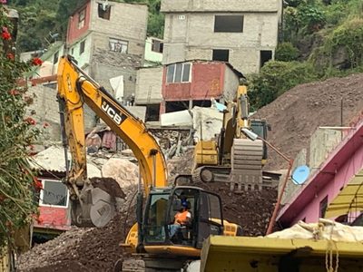 Inicia demolición de 11 casas afectadas por desgajamiento del Chiquihuite