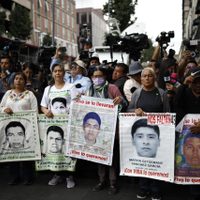 Sin novedades, la reunión de AMLO y padres de los 43: “vamos como los cangrejos”, se quejan