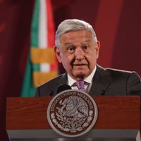AMLO señala que no cambiará su estrategia, así que "sigan con sus campañas de desprestigio"