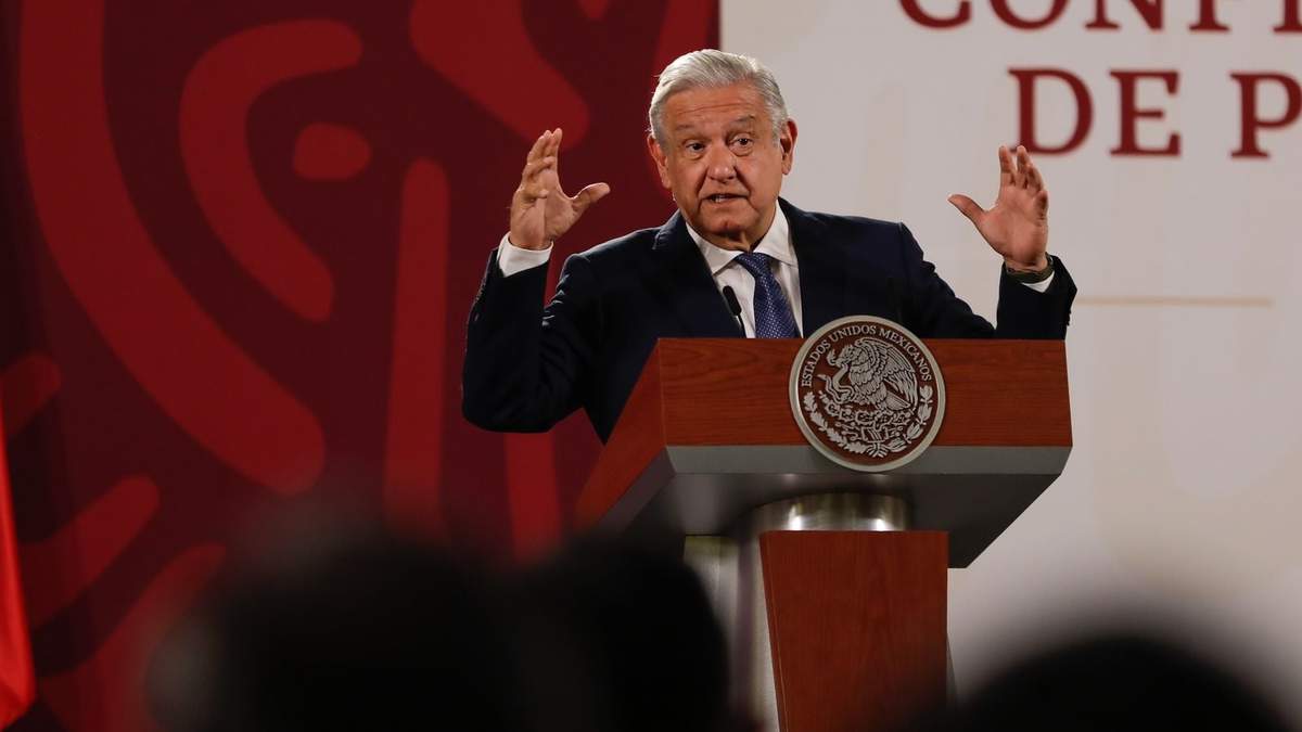 El presidente durante su conferencia matutina en Palacio Nacional