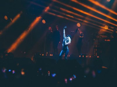 Miley Cyrus, Idles y Kim Gordon satisfacen en cierre de Corona Capital 2022
