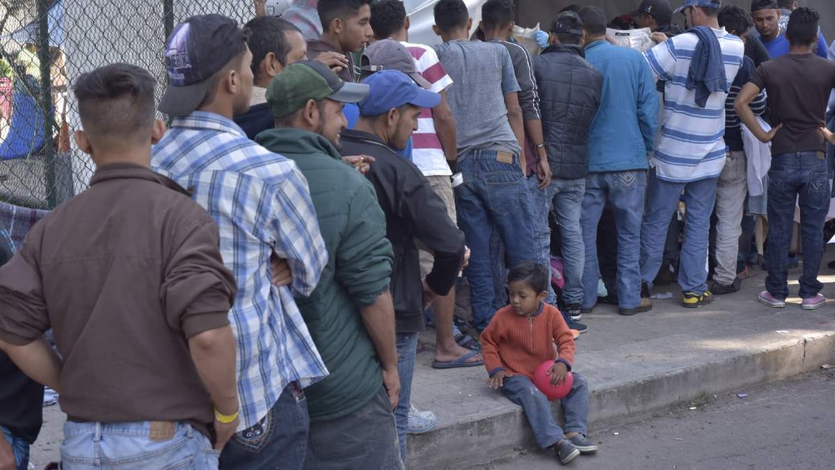 Migrantes en su trayecto por México