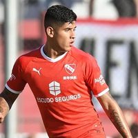 Alan Franco, con un pie afuera de Independiente