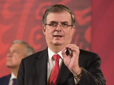 Ebrard da positivo a covid-19: "Me siento como cuando te da catarro"