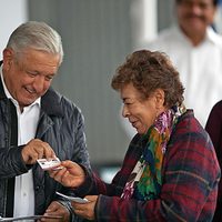 Presupuesto 2023: Las políticas de AMLO le restan dinero a salud y educación