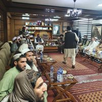 Los talibán anuncian su entrada total en Kabul, luego de que el presidente abandonó el país