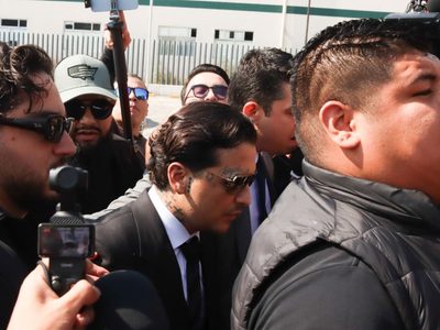 Jueza rechaza vincular a proceso a Christian Nodal en demanda de Universal Music