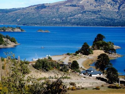 Domingo trágico: un policía se ahogó en el lago Aluminé, en Villa Pehuenia