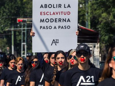 Trata de personas: harán una caminata silenciosa en el puente carretero