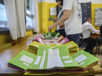 Por baja participación, fracasa referendo en Italia sobre ciudadanía y protecciones laborales