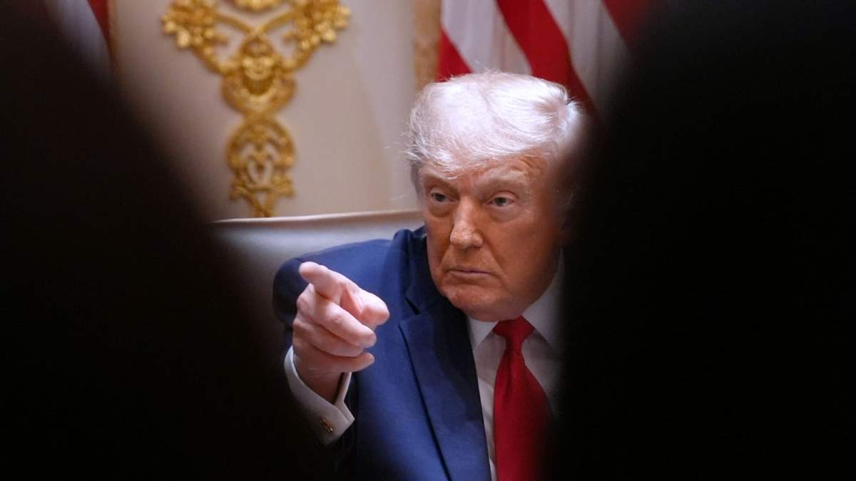 Trump durante su reunión de gabinete del miércoles