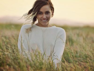Los singulares mensajes de felicitaciones a Miley Cyrus. ¡No vas a creer quién le escribió!