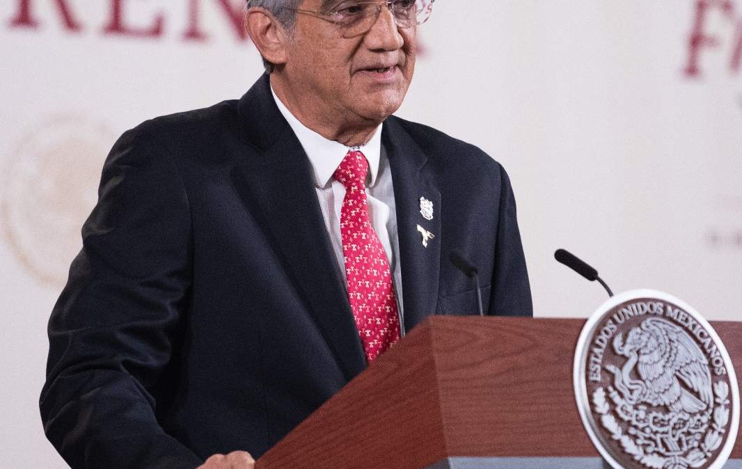 En inversión de salud, no hay límites, dice Américo ante AMLO y gobernadores