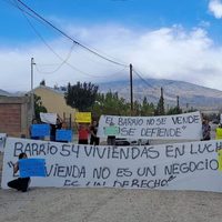 Vecinos de Buta Ranquil reclaman respuestas por cuotas impagables en viviendas sociales