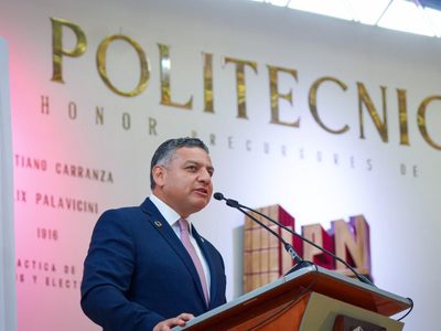 Red de Javier Tapia, suspendido por faltas graves, mantiene negocio millonario en el IPN