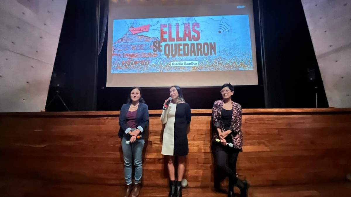 De izquierda a derecha: Jocelyn Soto, Celia Guerrero y Mayela Sánchez
