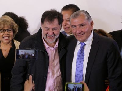 Fernández Noroña se estrena en pasarela de "corcholatas"; denuncia arrogancia y sectarismo en Morena