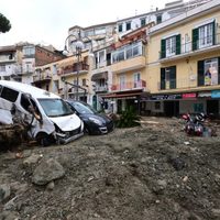 Un alud deja varias victimas en la isla italiana de Isquia