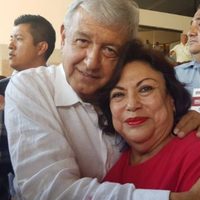 "Nosotros protegemos a los perseguidos" dice AMLO al defender a Isabel Arvide