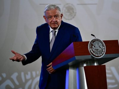 AMLO niega haber asumido el discurso del Ejército sobre el caso Ayotzinapa; “no hay pruebas”, dice
