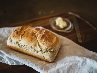 Pan sin harina, sin horno y rico en proteínas: preparalo en tan solo un minuto