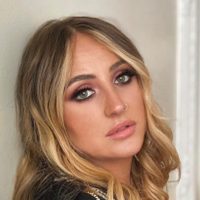 Repudiables mensajes: en un contexto muy tenso, Rocío Flores fue agredida en la web