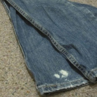 Si se te salpicó con lavandina una prenda, regresala como estaba antes con este truco infalible