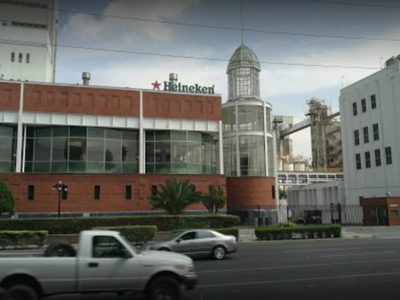 Cerveceras disponen del agua que abastecería a casi toda la población de la metrópoli de Monterrey