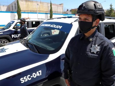 SCJN ordena a Barbosa abstenerse de asumir mando de la policía municipal de Puebla