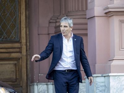 La UIA se quejó ante Caputo por la “demora en la reactivación”