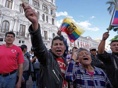 Ecuador: tras la "muerte cruzada", un volátil escenario social y político