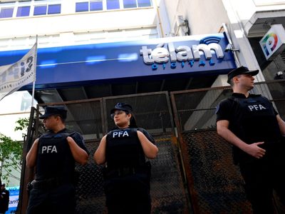 El Gobierno podría cerrar Télam por decreto