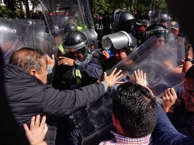 Bloqueos del Sindicato del Poder Judicial en la CDMX terminan en enfrentamientos con policías