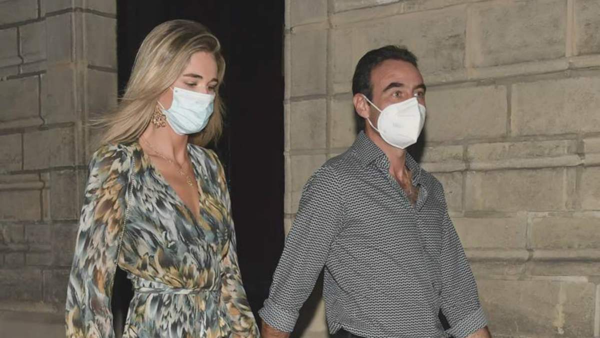 Enrique Ponce y Ana Soria. Fuente: (Twitter)