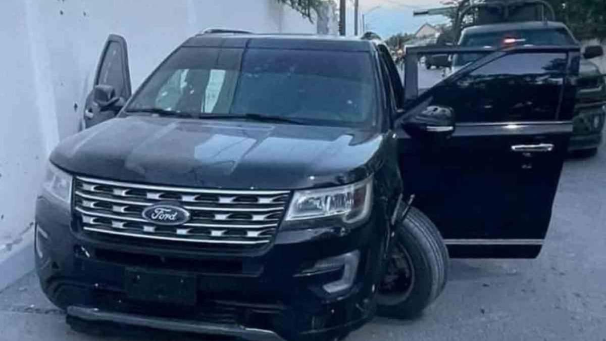 Una camioneta tiroteada en Nuevo Laredo
