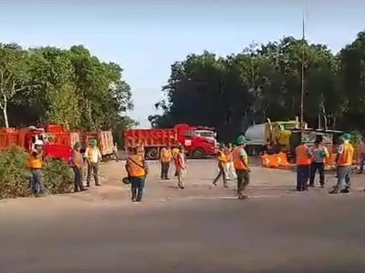 Recurren a bloqueos contra el Tren Maya para plantear demandas laborales y sociales en Quintana Roo