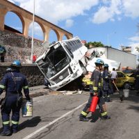Tráiler embiste 22 vehículos en la autopista México-Querétaro (Video)