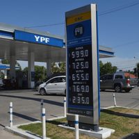 YPF llevó tranquilidad: descartan aumentos inmediatos en los combustibles pese al conflicto en Medio Oriente