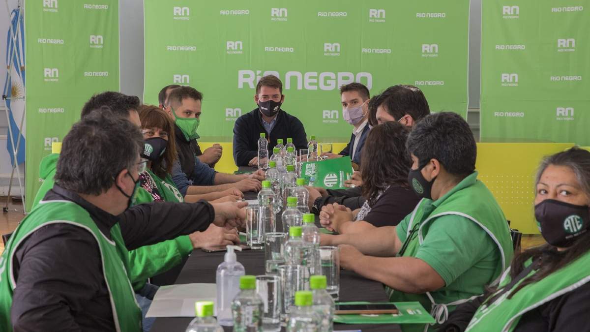 A nivel nacional, la corrección de los salarios fue del 5%. Fuente: (Twitter)