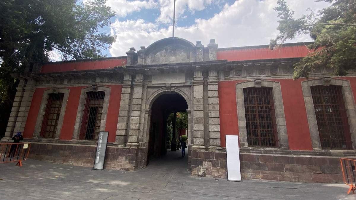 Edificio histórico de la Biblioteca de México