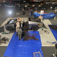 Hombre que detonó una Cybertruck en hotel de Trump en Las Vegas usó IA generativa, dice policía